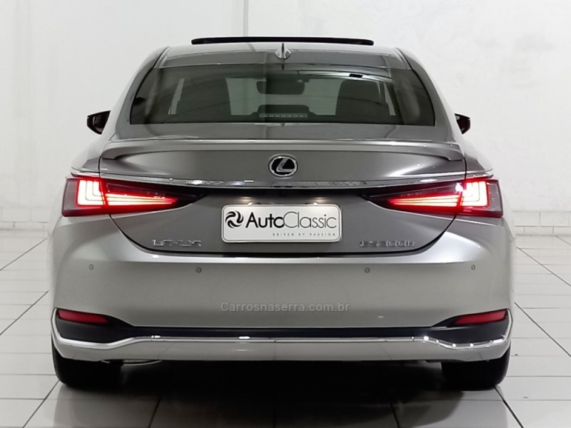 ES 300H 2.5 16V HÍBRIDO 4P AUTOMÁTICO - 2023 - PORTO ALEGRE