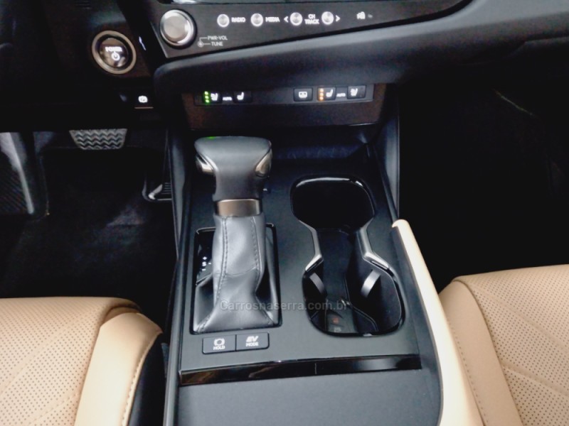 ES 300H 2.5 16V HÍBRIDO 4P AUTOMÁTICO - 2023 - PORTO ALEGRE