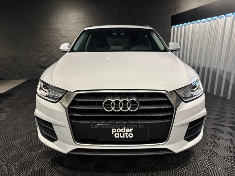 Q3 1.4 TFSI AMBIENTE FLEX 4P S TRONIC - 2017 - FARROUPILHA
