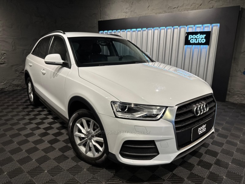 Q3 1.4 TFSI AMBIENTE FLEX 4P S TRONIC - 2017 - FARROUPILHA