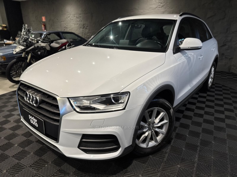 Q3 1.4 TFSI AMBIENTE FLEX 4P S TRONIC - 2017 - FARROUPILHA