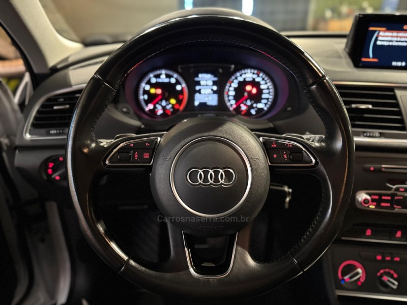 Q3 1.4 TFSI AMBIENTE FLEX 4P S TRONIC - 2017 - FARROUPILHA