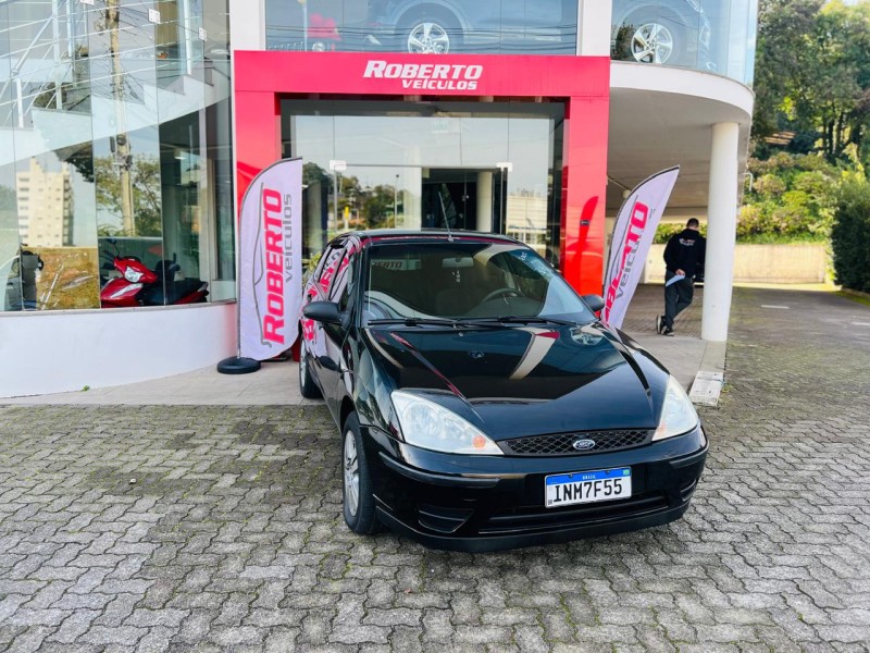 FOCUS 1.6 GL 8V FLEX 4P MANUAL
