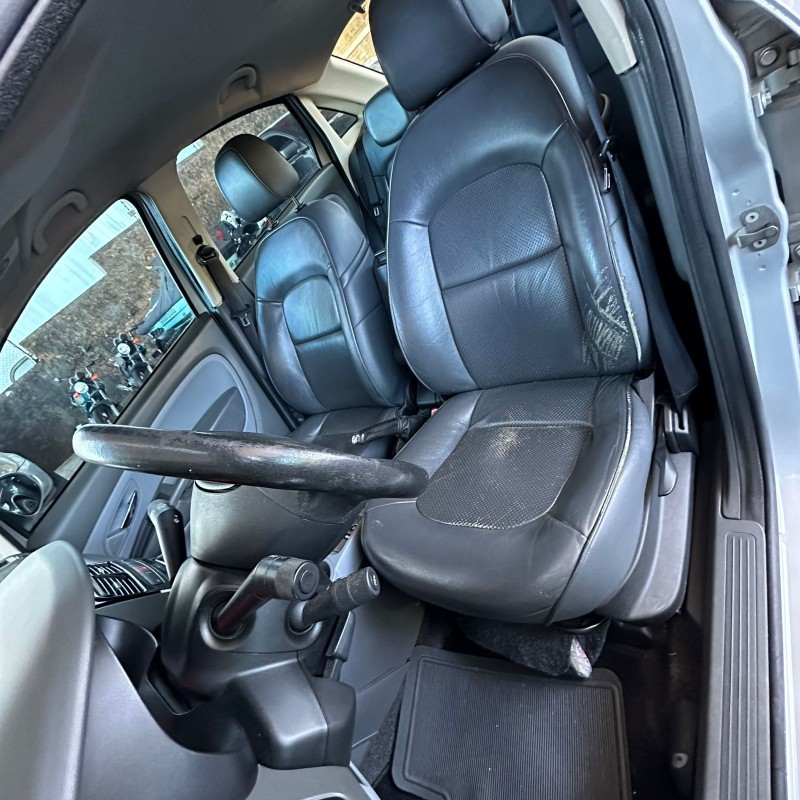 LINEA 1.8 ABSOLUTE 16V FLEX 4P AUTOMATIZADO - 2010 - CAXIAS DO SUL