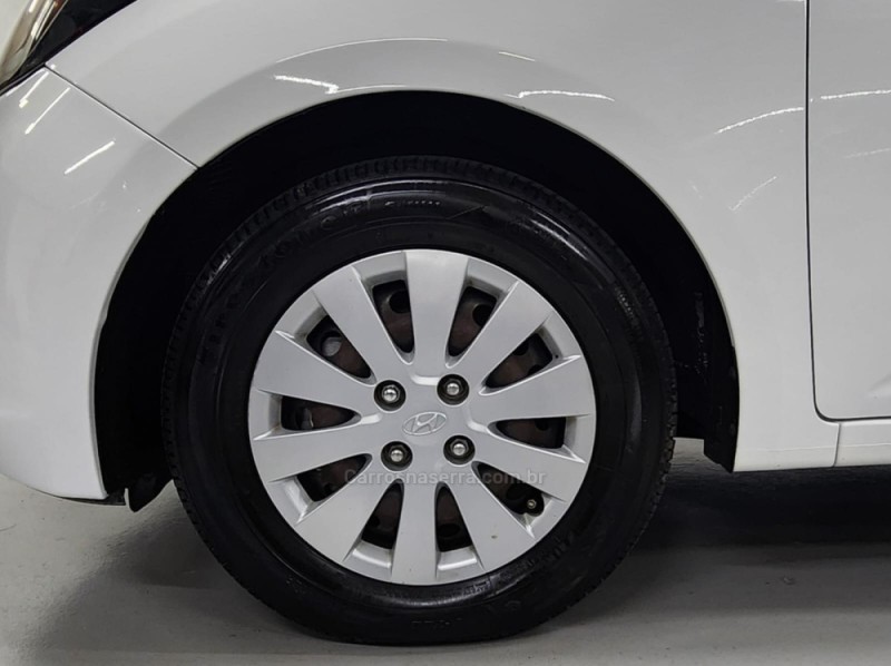 HB20 1.6 COMFORT PLUS 16V FLEX 4P AUTOMÁTICO - 2015 - BENTO GONçALVES