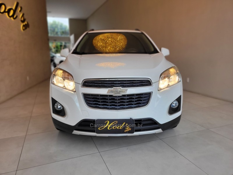 TRACKER 1.8 MPFI LTZ 4X2 16V FLEX 4P AUTOMÁTICO - 2015 - CANELA