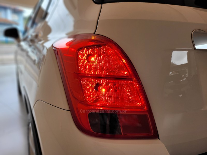 TRACKER 1.8 MPFI LTZ 4X2 16V FLEX 4P AUTOMÁTICO - 2015 - CANELA