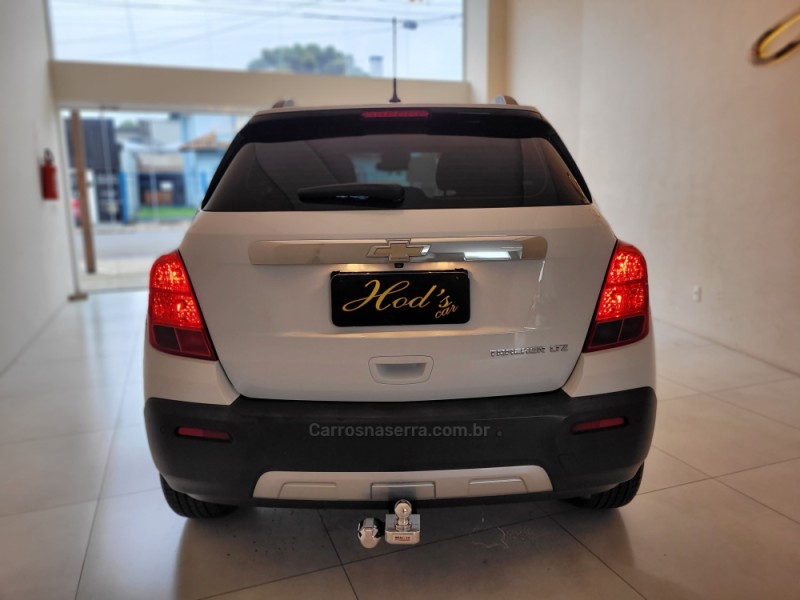 TRACKER 1.8 MPFI LTZ 4X2 16V FLEX 4P AUTOMÁTICO - 2015 - CANELA