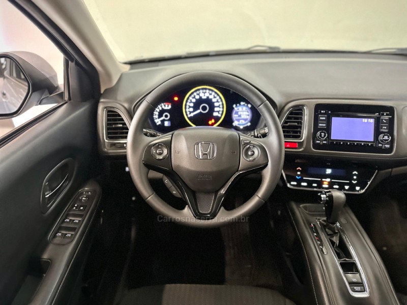 HR-V 1.8 16V FLEX EX 4P AUTOMÁTICO - 2017 - IVOTI