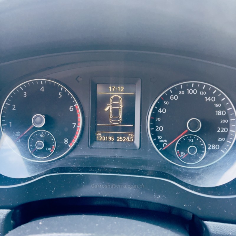 JETTA 2.0 COMFORTLINE FLEX 4P MANUAL - 2011 - NOVO HAMBURGO