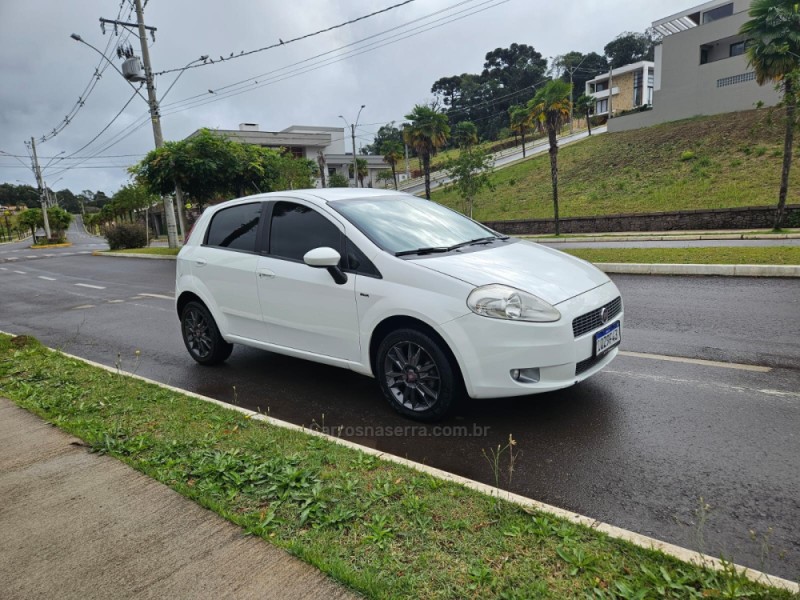 PUNTO 1.6 ESSENCE SP 16V FLEX 4P MANUAL - 2012 - VERANóPOLIS