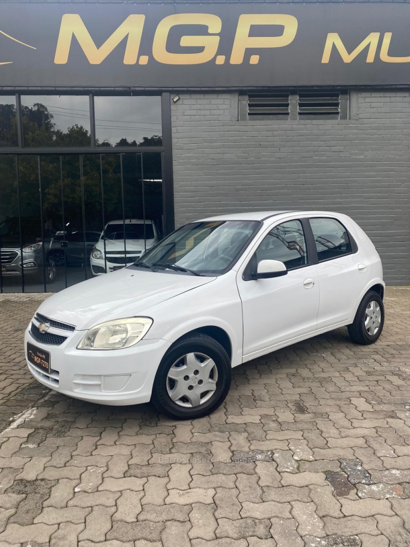 CELTA 1.0 MPFI LT 8V FLEX 4P MANUAL - 2015 - PORTãO