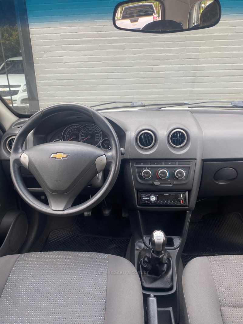 CELTA 1.0 MPFI LT 8V FLEX 4P MANUAL - 2015 - PORTãO