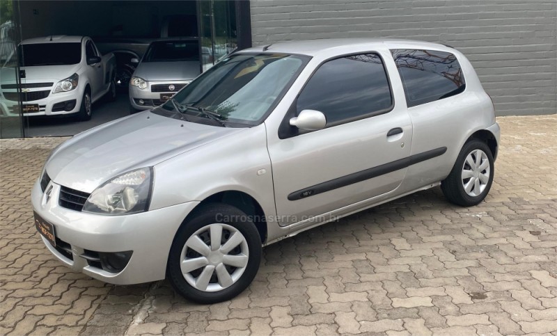 CLIO 1.0 CAMPUS 16V FLEX 2P MANUAL - 2009 - PORTãO