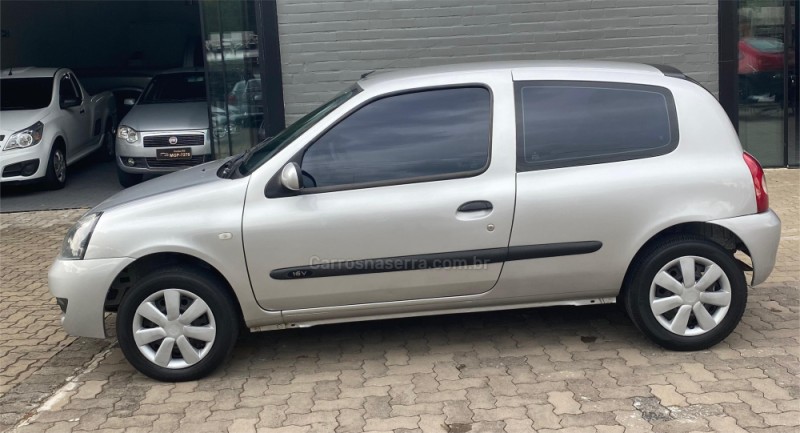 CLIO 1.0 CAMPUS 16V FLEX 2P MANUAL - 2009 - PORTãO