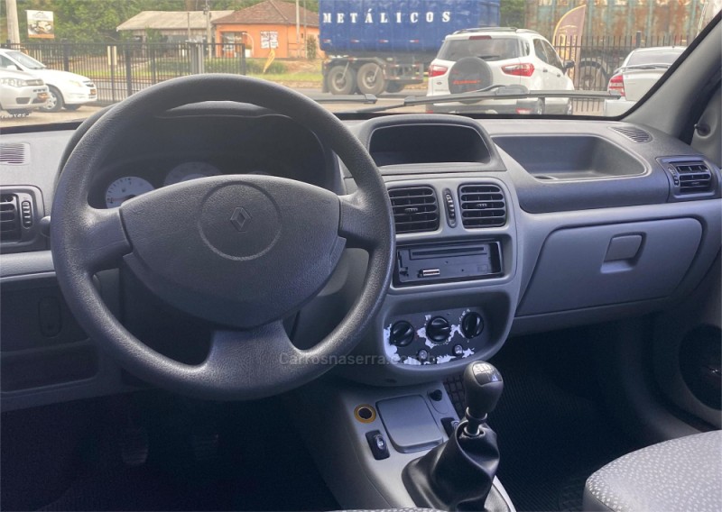 CLIO 1.0 CAMPUS 16V FLEX 2P MANUAL - 2009 - PORTãO