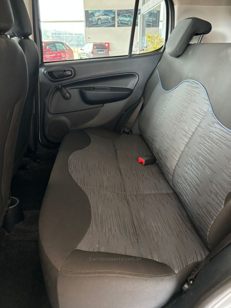 UNO 1.0 DRIVE 6V FLEX 4P MANUAL - 2018 - IGREJINHA