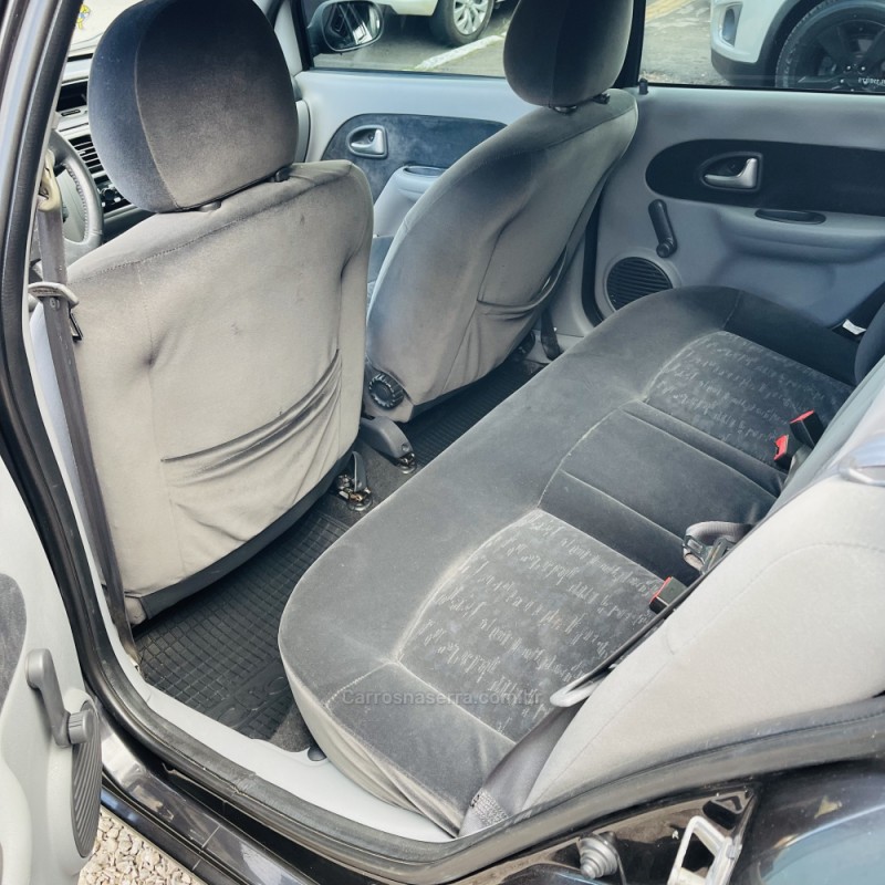 CLIO 1.6 PRIVILÉGE SEDAN 16V GASOLINA 4P MANUAL - 2009 - NOVO HAMBURGO