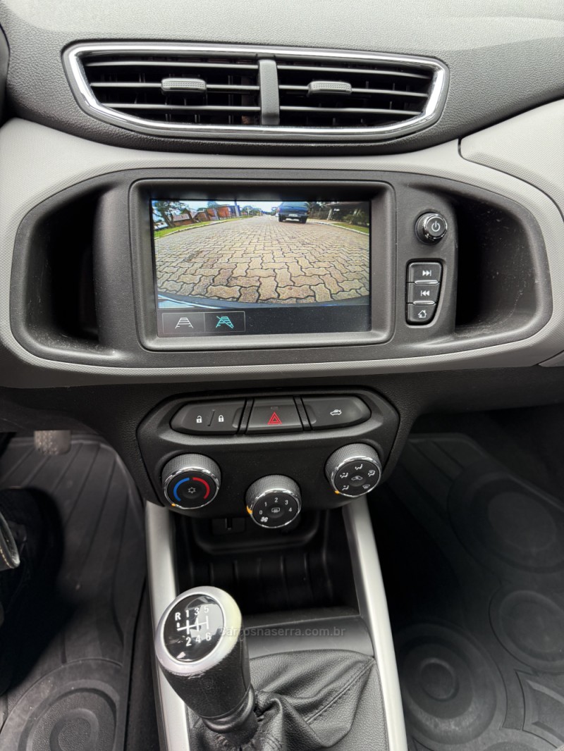 ONIX 1.4 MPFI LT 8V FLEX 4P MANUAL - 2019 - CANELA