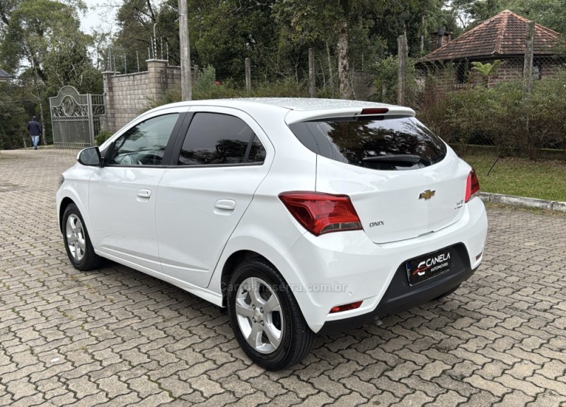 ONIX 1.4 MPFI LT 8V FLEX 4P MANUAL - 2019 - CANELA