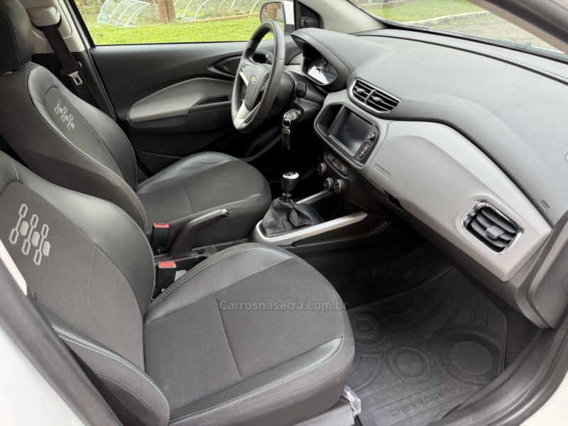 ONIX 1.4 MPFI LT 8V FLEX 4P MANUAL - 2019 - CANELA