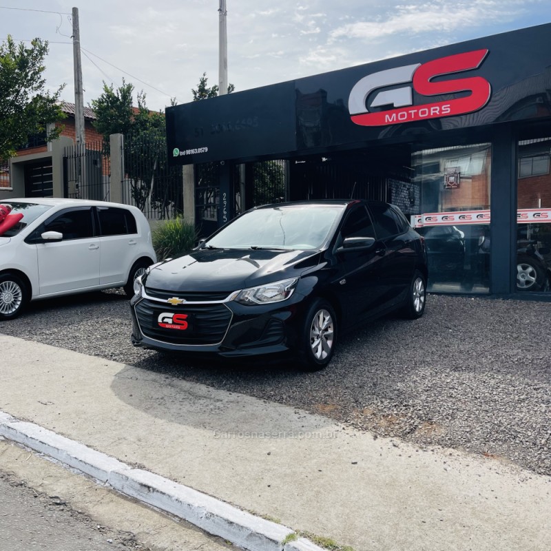ONIX 1.0 LT 12V TURBO FLEX 4P MANUAL - 2023 - NOVO HAMBURGO