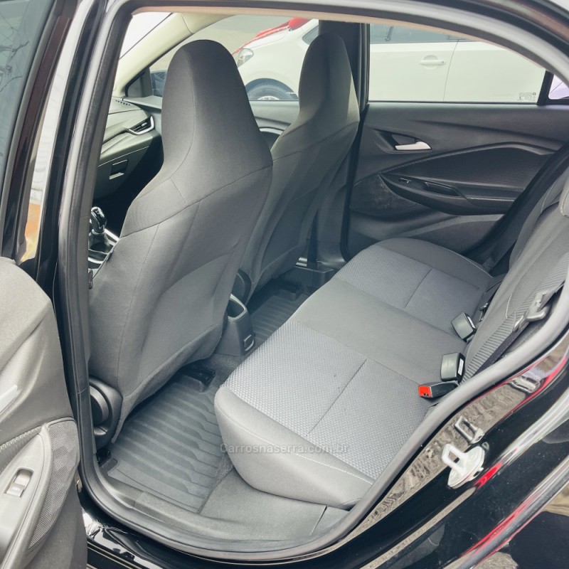 ONIX 1.0 LT 12V TURBO FLEX 4P MANUAL - 2023 - NOVO HAMBURGO