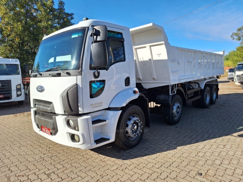 cargo 2429 e 6x2 turbo 2018 portao