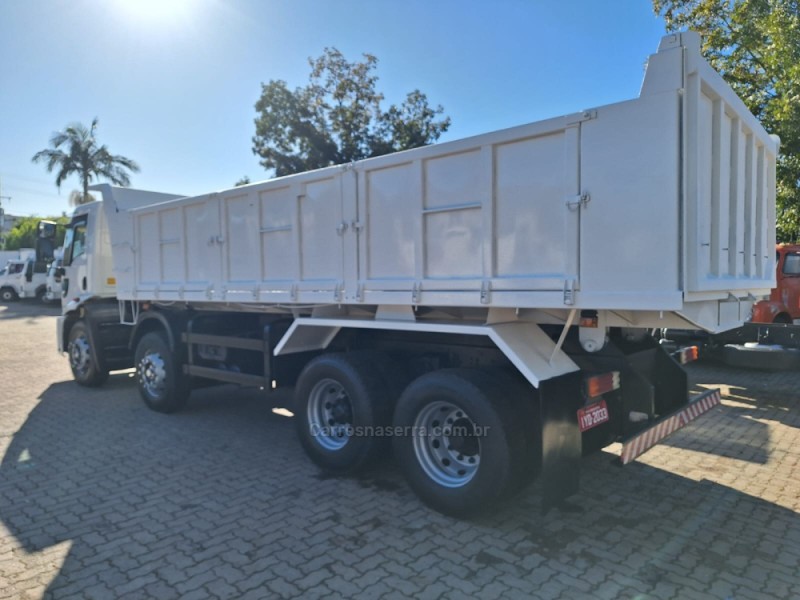 CARGO 2429 E 6X2 TURBO - 2018 - PORTãO
