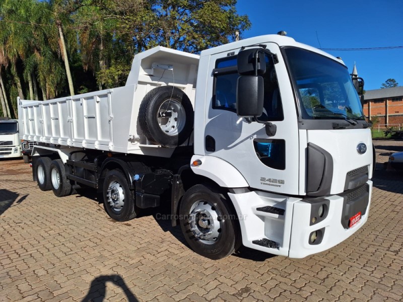 CARGO 2429 E 6X2 TURBO - 2018 - PORTãO