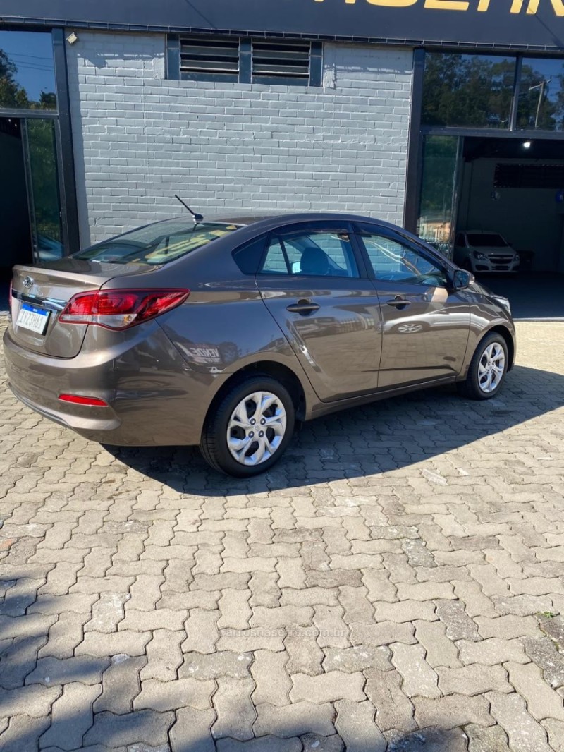 HB20S 1.0 COMFORT PLUS 12V FLEX 4P MANUAL - 2019 - PORTãO