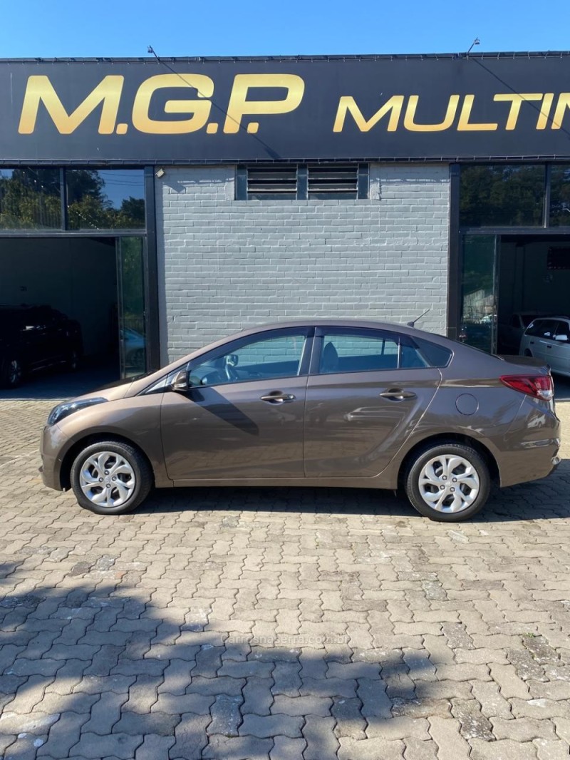 HB20S 1.0 COMFORT PLUS 12V FLEX 4P MANUAL - 2019 - PORTãO