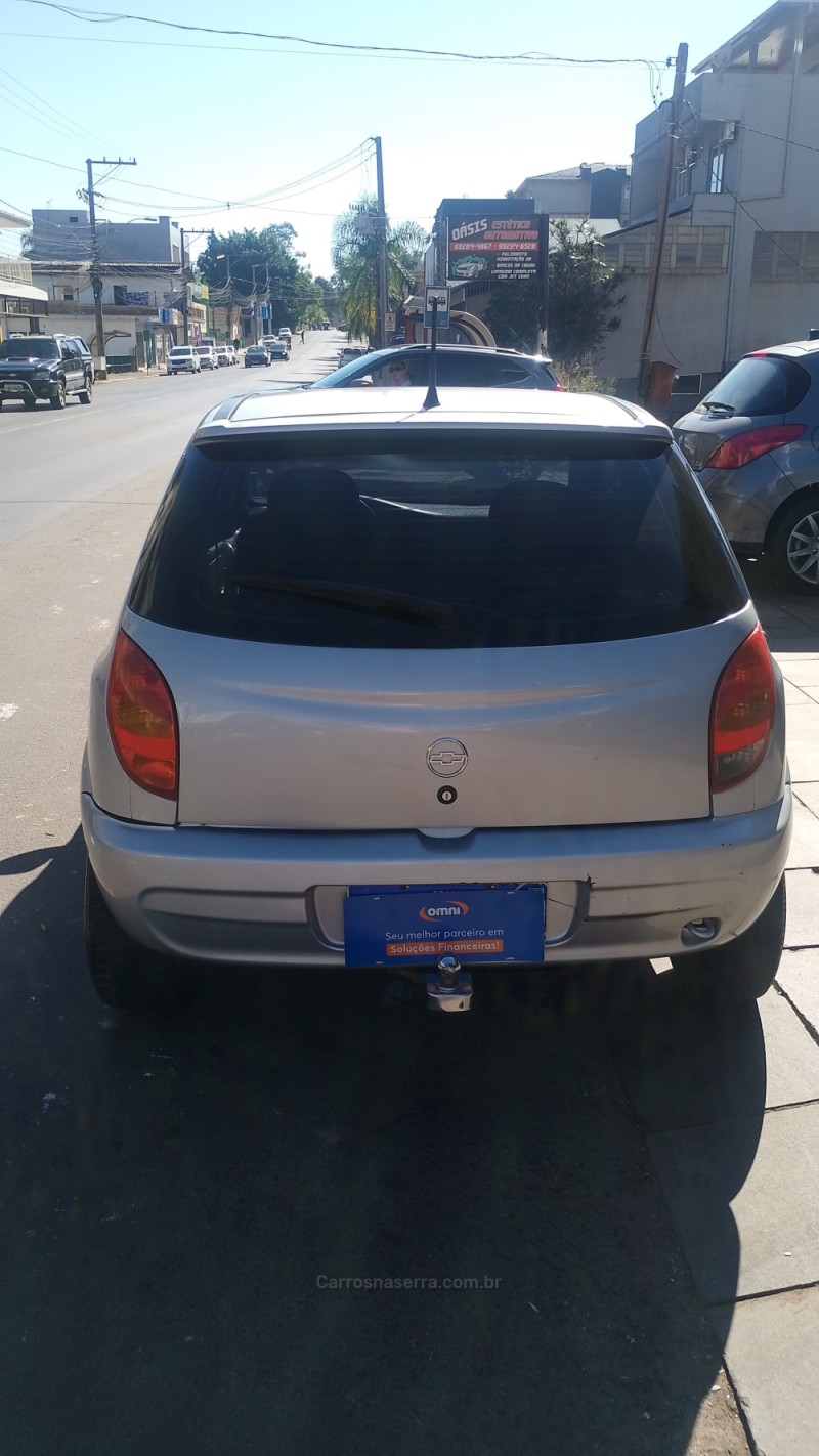 CELTA 1.0 MPFI 8V GASOLINA 2P MANUAL - 2001 - ESTRELA