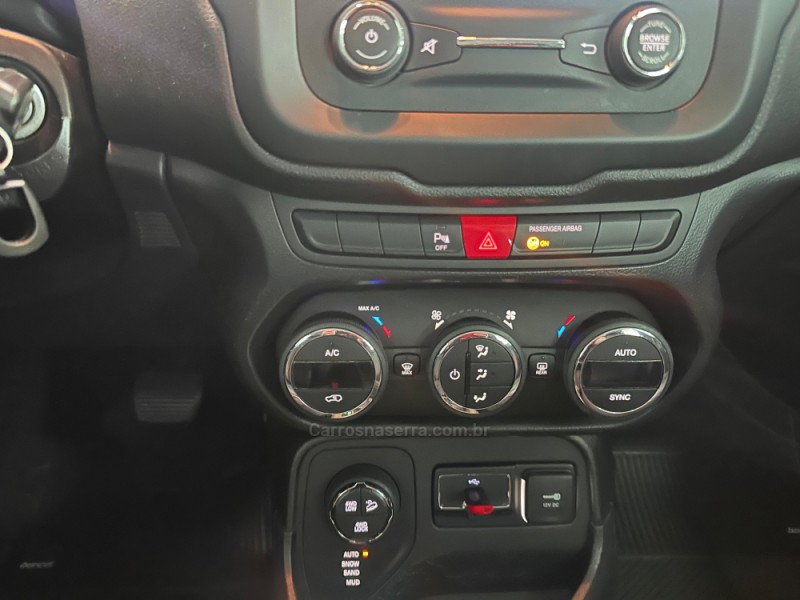 RENEGADE 2.0 16V TURBO DIESEL LONGITUDE 4P 4X4 AUTOMÁTICO - 2018 - CAXIAS DO SUL