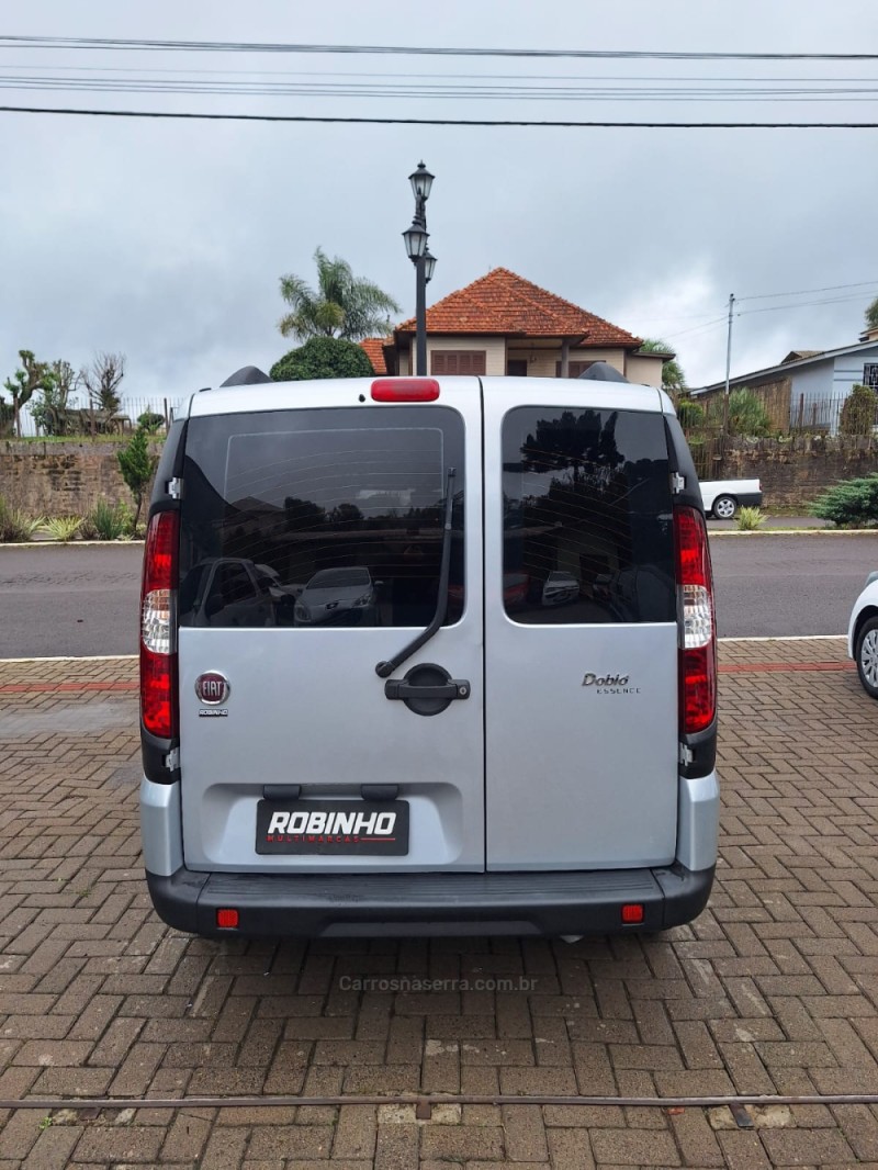 DOBLÓ 1.8 MPI ESSENCE 16V FLEX 7P MANUAL - 2014 - CAMBARá DO SUL