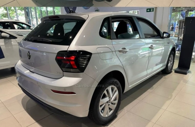 POLO 1.0 TSI COMFORTLINE 12V FLEX 4P AUTOMÁTICO - 2025 - CAXIAS DO SUL