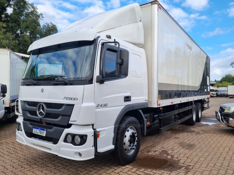 atego 2430 6x2 2016 portao
