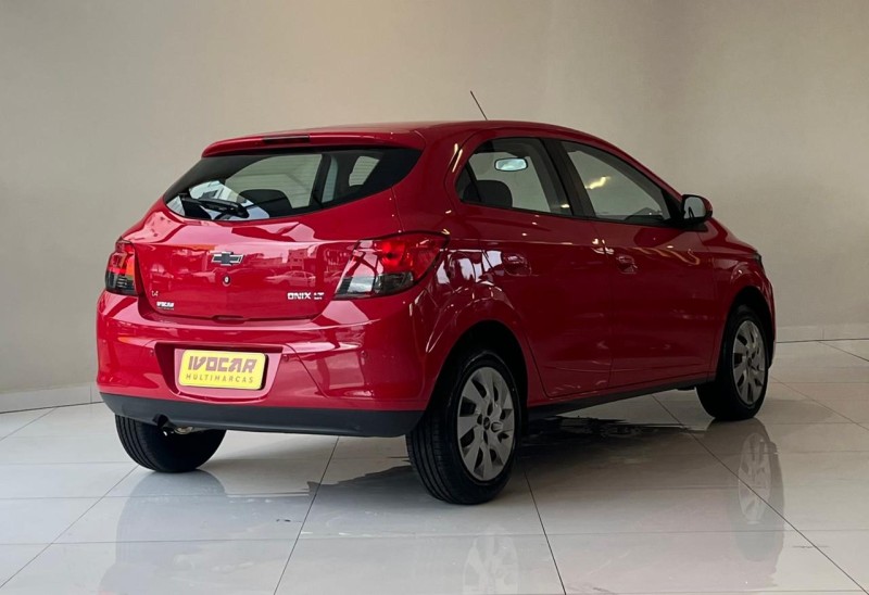 ONIX 1.4 MPFI LT 8V FLEX 4P MANUAL - 2014 - VACARIA