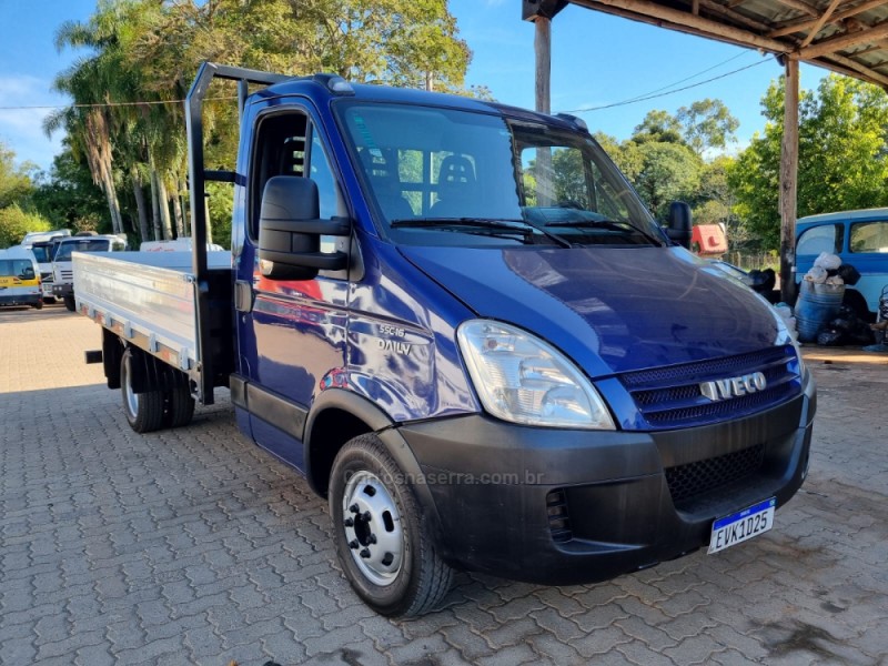 DAILY 55C16 CHASSI CABINE TURBO INTERCOOLER DIESEL 2P MANUAL - 2011 - PORTãO
