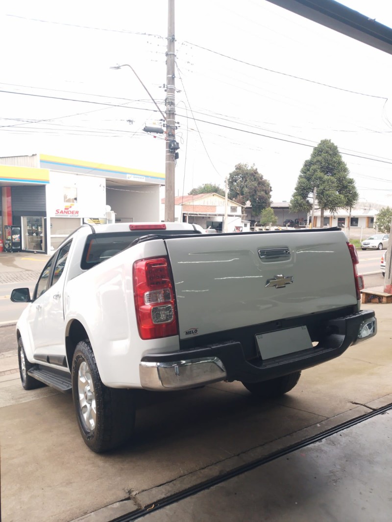 S10 2.4 LTZ 4X2 CD 8V FLEX 4P MANUAL - 2013 - VACARIA