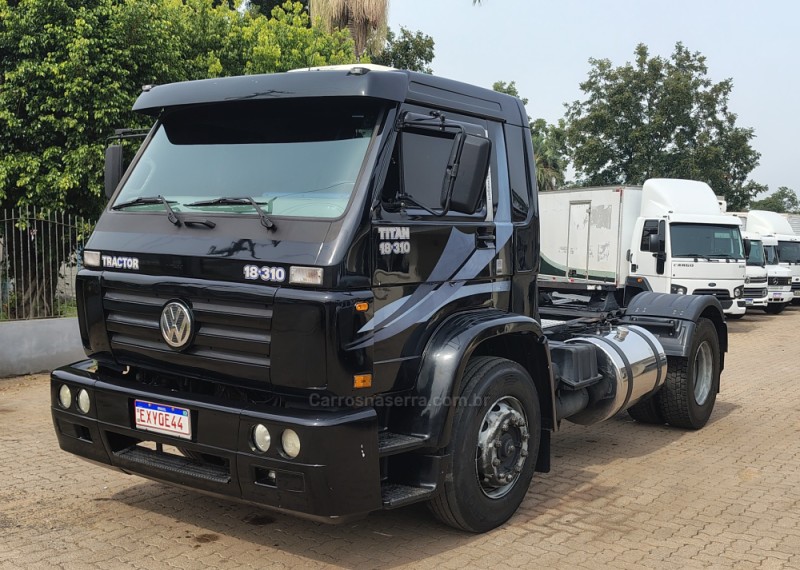 18 310 t 2005 portao