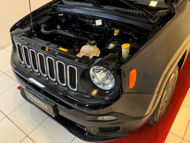 RENEGADE 1.8 16V FLEX 4P MANUAL - 2017 - PORTO ALEGRE