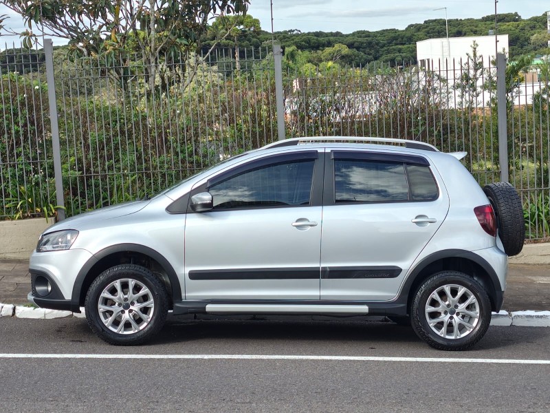 CROSSFOX 1.6 MI FLEX 8V 4P AUTOMATIZADO - 2013 - FARROUPILHA