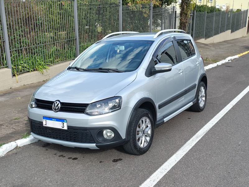 CROSSFOX 1.6 MI FLEX 8V 4P AUTOMATIZADO - 2013 - FARROUPILHA