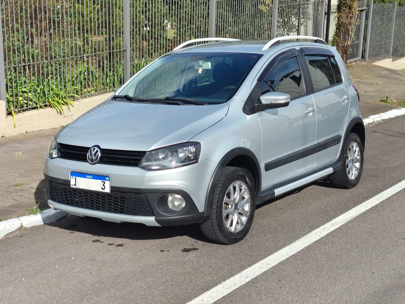 CROSSFOX 1.6 MI FLEX 8V 4P AUTOMATIZADO - 2013 - FARROUPILHA