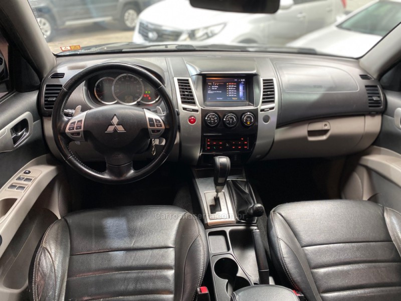 PAJERO DAKAR 3.2 HPE 4X4 7 LUGARES 16V TURBO INTERCOOLER DIESEL 4P AUTOMÁTICO - 2015 - VACARIA