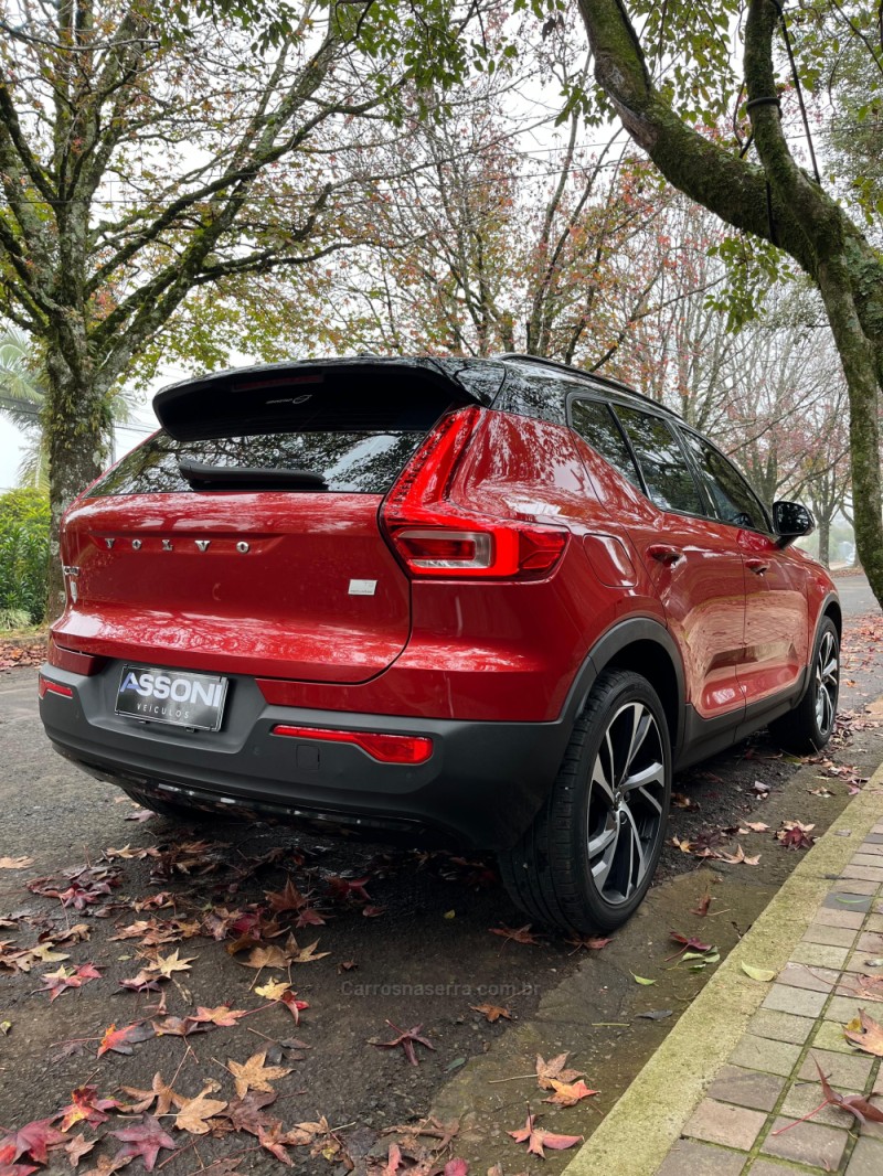 XC 40 1.5 T5 HÍBRIDO R-DESIGN FWD - 2021 - ERECHIM