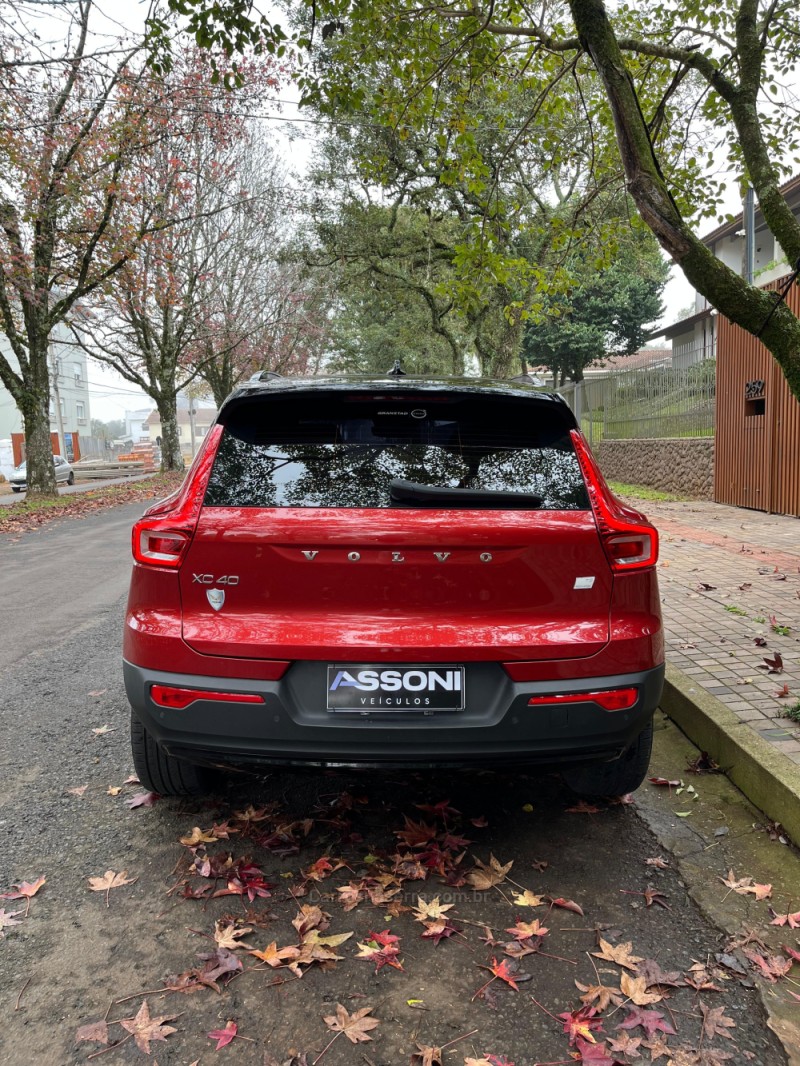 XC 40 1.5 T5 HÍBRIDO R-DESIGN FWD - 2021 - ERECHIM