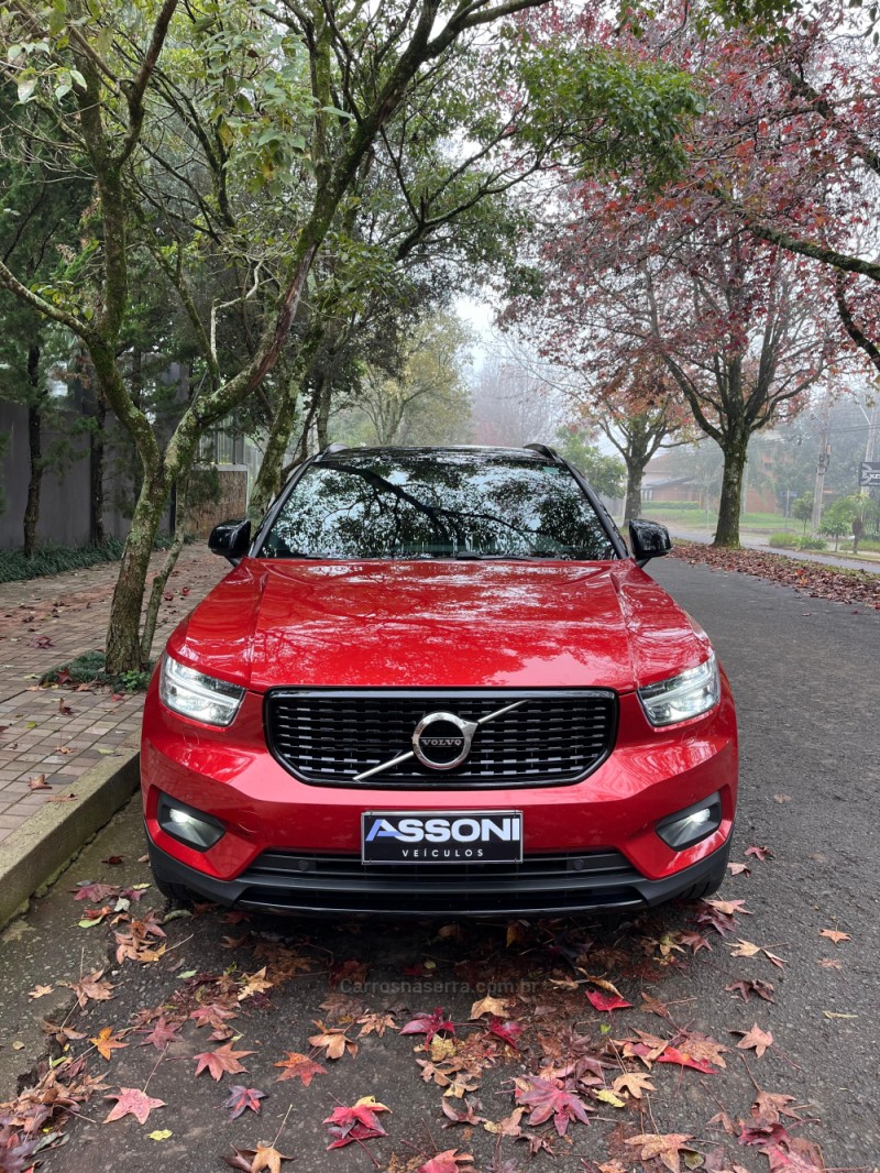XC 40 1.5 T5 HÍBRIDO R-DESIGN FWD