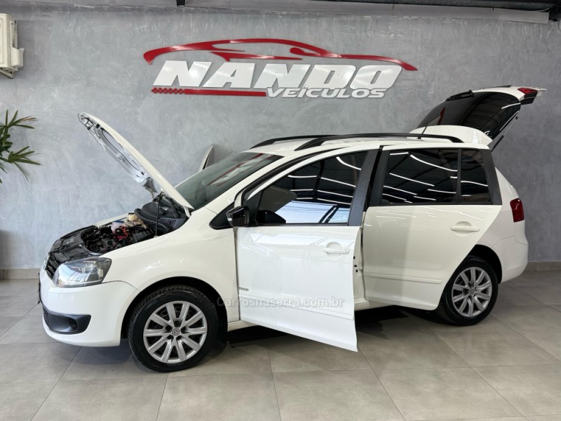 SPACEFOX 1.6 MI TREND 8V FLEX 4P MANUAL - 2014 - SAPIRANGA